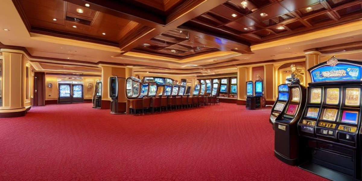 Various Slot Machines Assortment at Queen Win