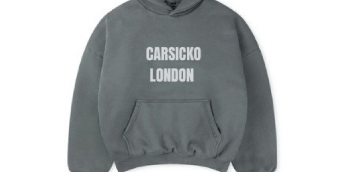 Carsicko: UK Streetwear Everyday Life