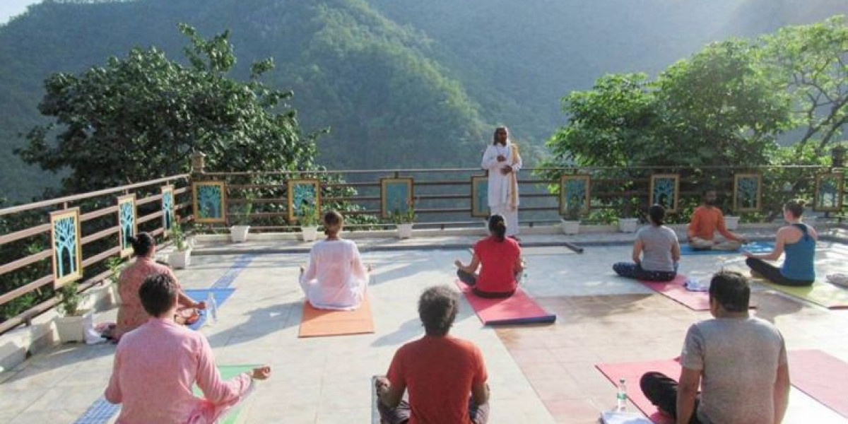 Yoga Teacher Training In Rishikesh